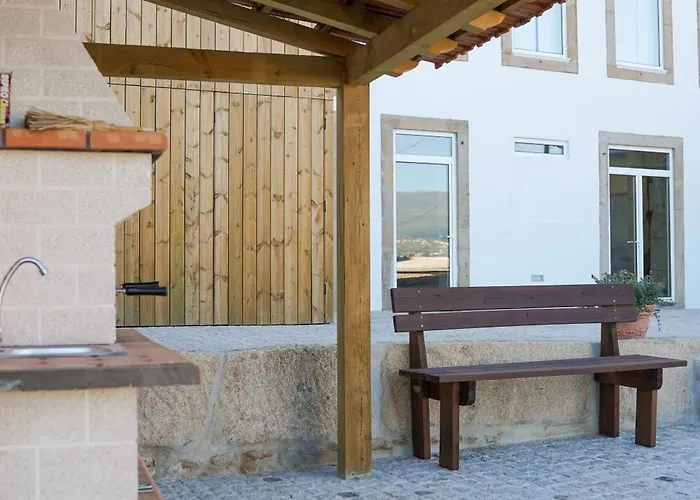 Casa Matriarca Santa Comba (Seia)